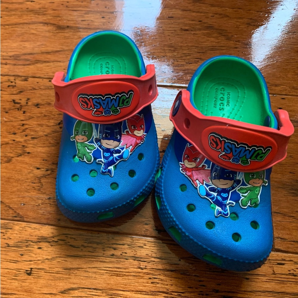 CROCS Blue and Red Sandals with Perforated Design